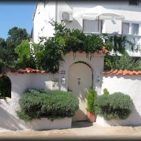 Apartment Jozefina *