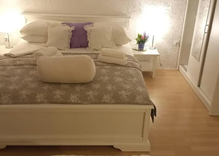 Apartment Jozefina *